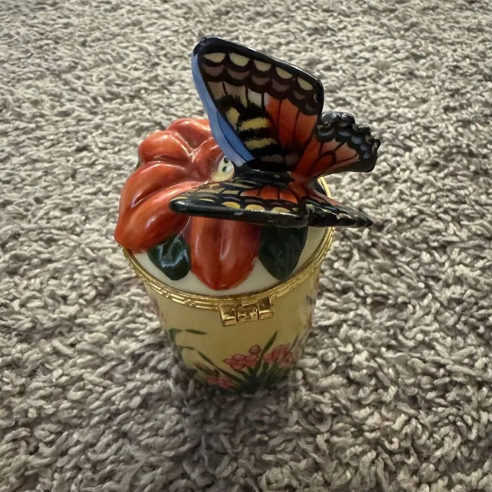 Vintage Bombay Co Porcelain Butterfly Flower Hinged Trinket Box Candle Holder